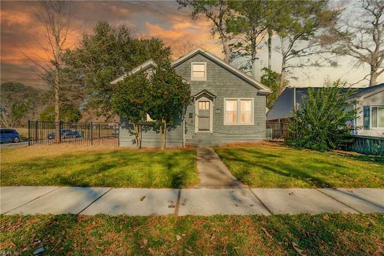 194 W Bay Ave Norfolk, VA 23503 MLS 10516105