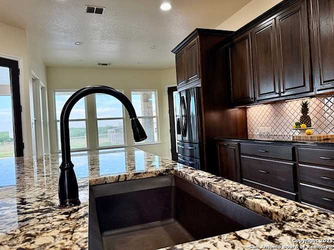 7803 Us Highway 181, Falls City, TX, 78113 MLS 1744426