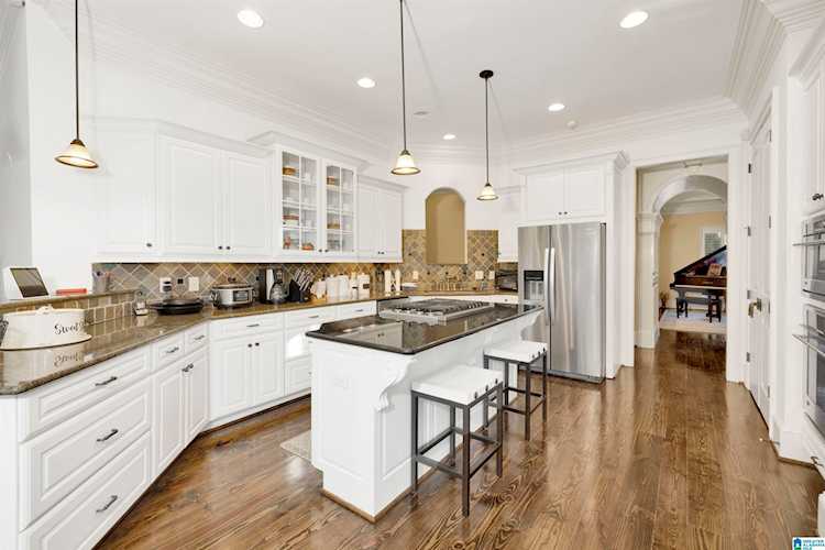 8109 Carrington Drive Trussville, AL 35173 MLS 21374606