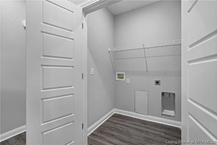 3008 Bales Way Jeffersonville, IN 47130 MLS 202405330