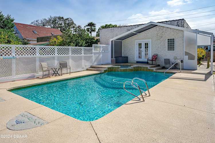 217 Seaview Avenue, Daytona Beach, FL 32118 MLS 1118673 Ortona