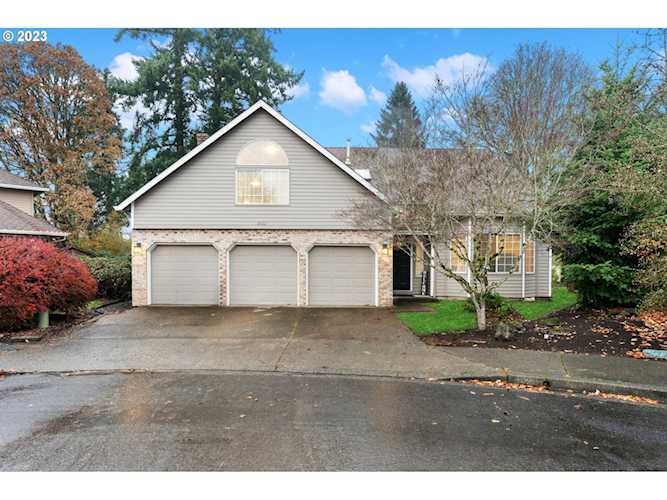 8022 SW 159th PL Beaverton, OR 97007 MLS® 23513947