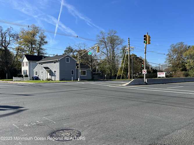 290 East Rd Belford, NJ 07718 MLS 22332361