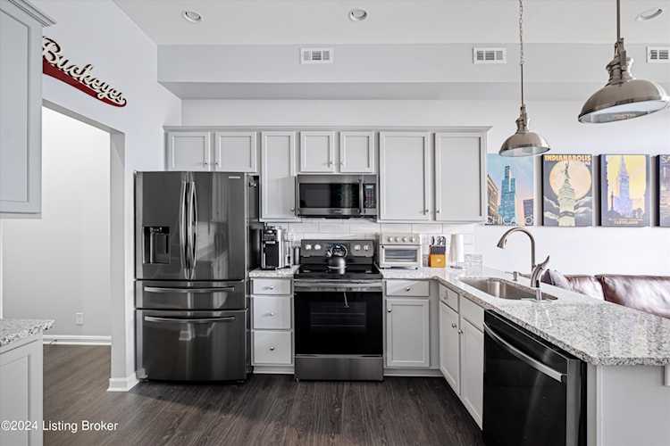 9440 Norton Commons Blvd Prospect KY 40059 condo for sale MLS 1653818