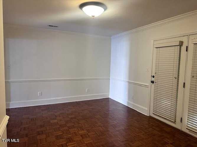 2734 East Oakland Ave Johnson City, TN 37601 MLS 9961640