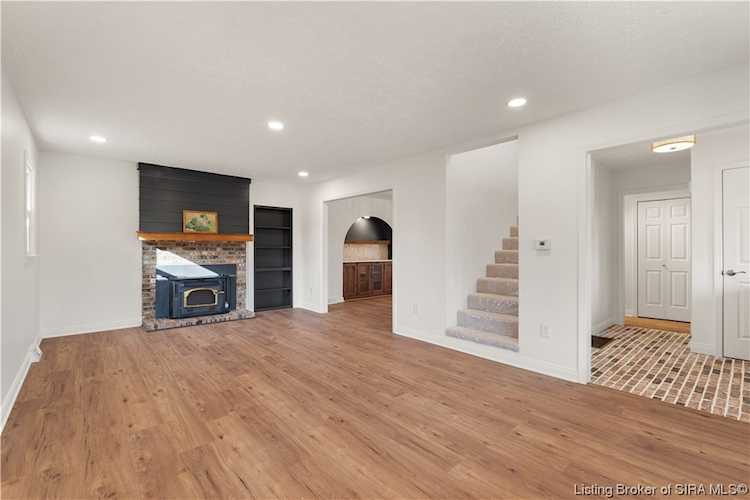 1670 Corydon Ridge Road NE Corydon, IN 47112 MLS 202405707