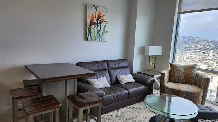 629 Keeaumoku Street #3403 Honolulu, HI 96814
