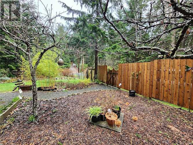 660 Jackpine Street Gabriola Island, BC V0R1X1 MLS® 953151VI