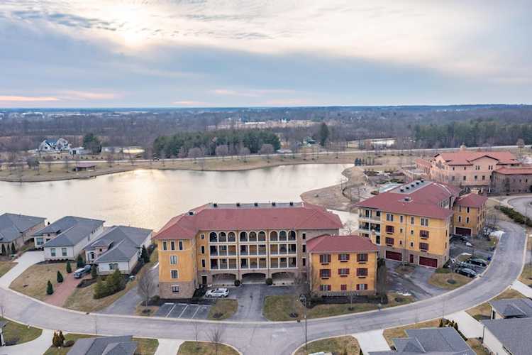 For Sale 399,900 A condo for sale for sale at 9037 Terrazza South