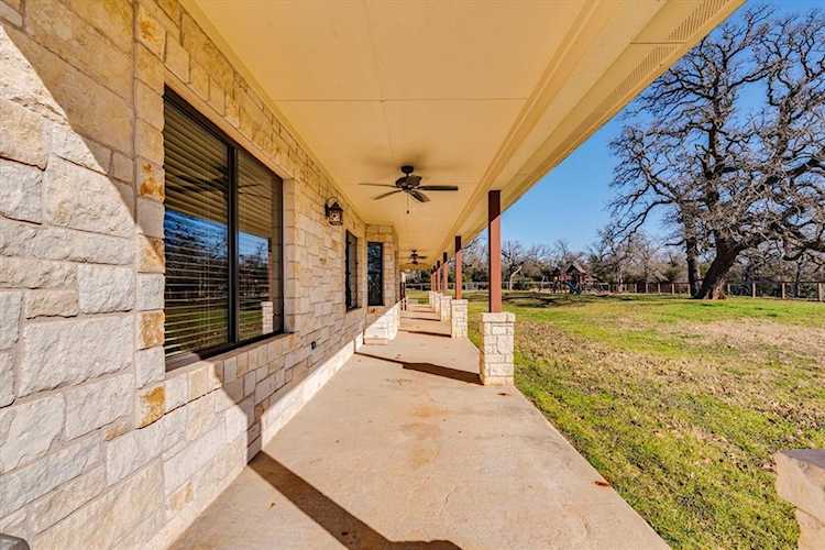 For sale 2905 County Road 442 Thrall, TX farm for sale