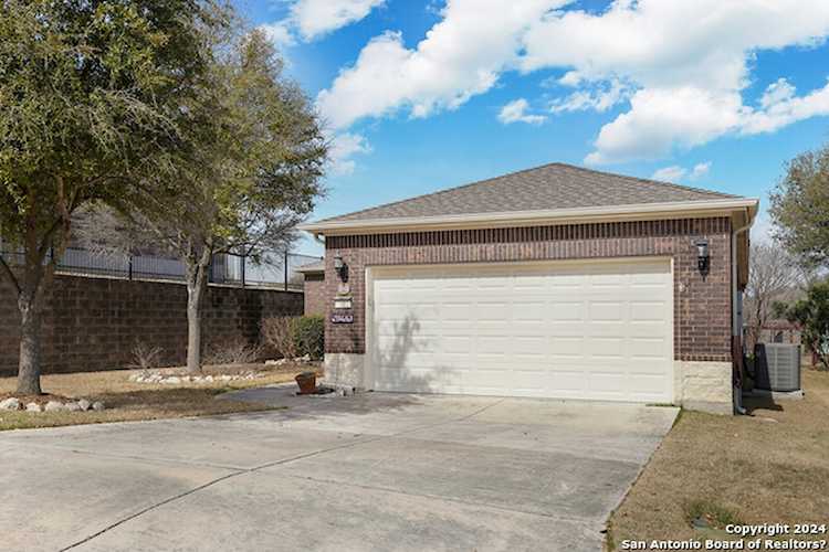 4211 Black Rock San Antonio, TX 78253 home for sale