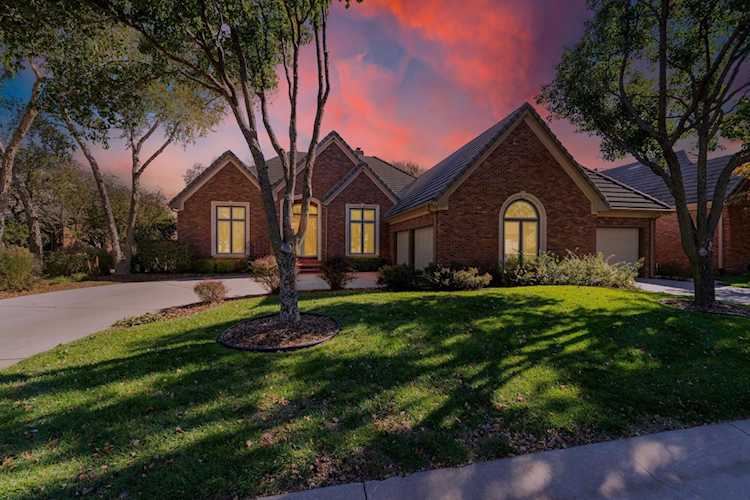 Homes for Sale in 14 E Stonebridge Cir Wichita, KS