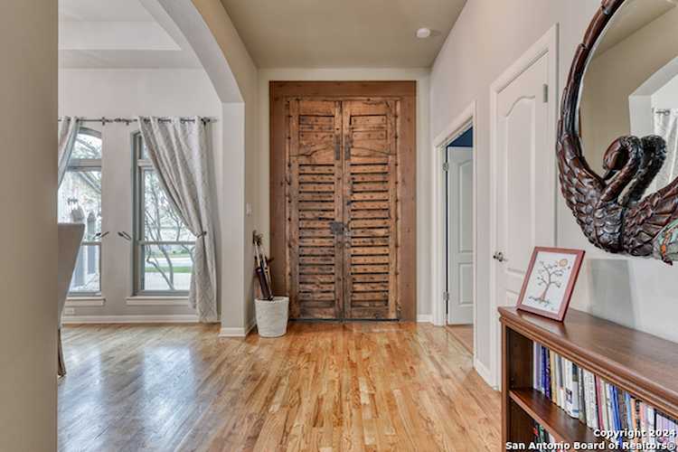 19232 Reata Trail San Antonio, TX 78258 home for sale