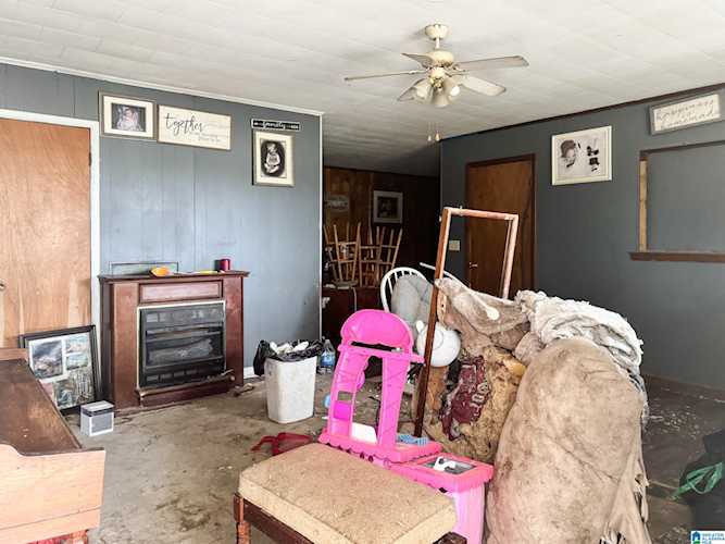 6345 County Road 44 in Carbon Hill, AL