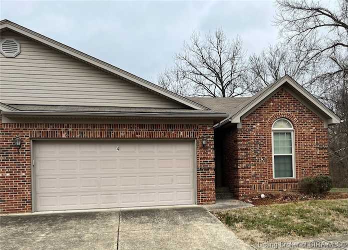 807 S Indiana Ave Sellersburg, IN 47172 MLS 202405609