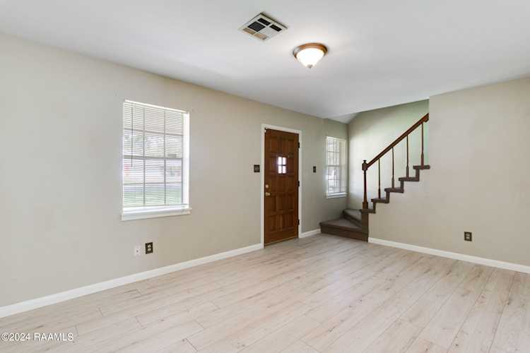 204 Lippi Boulevard Lafayette, LA 70508 MLS 24001805