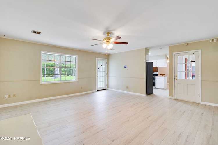 204 Lippi Boulevard Lafayette, LA 70508 MLS 24001805