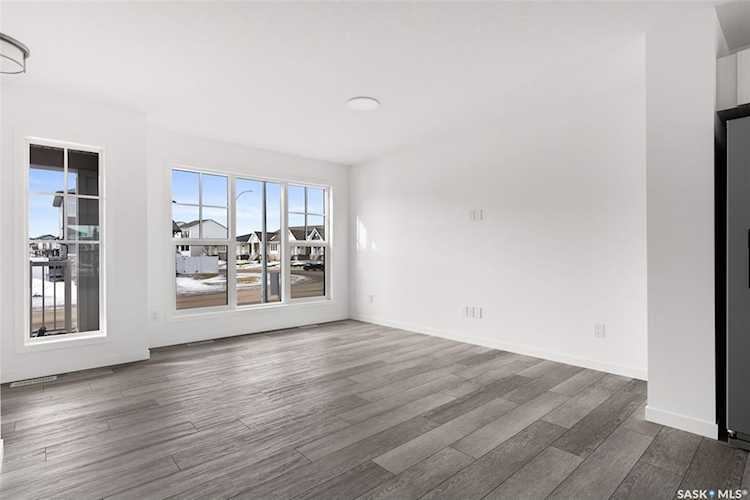 Eastbrook Home For Sale, 3082 Bellegarde Crescent, Regina, MLS SK962327