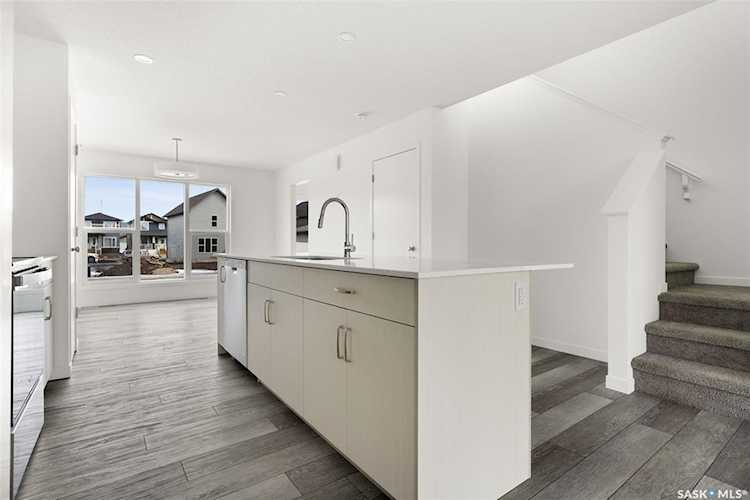 Eastbrook Home For Sale, 3082 Bellegarde Crescent, Regina, MLS SK962327