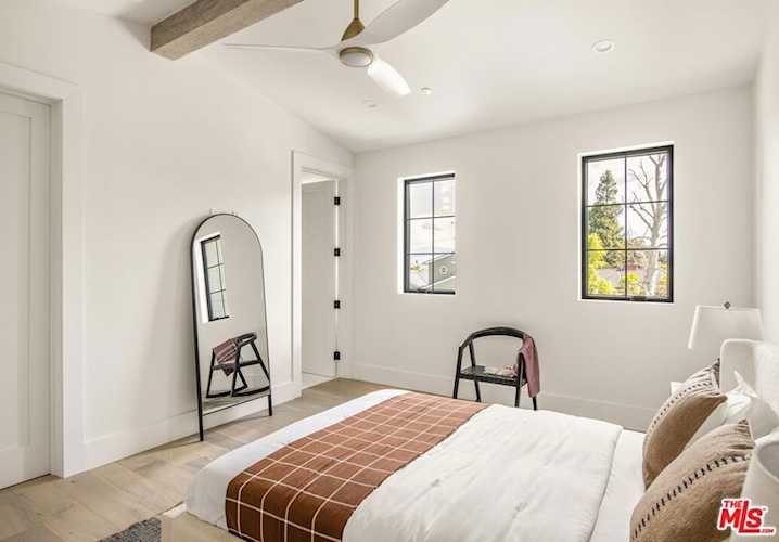 5001 Odessa Ave, Encino, CA 91436 RubyHome