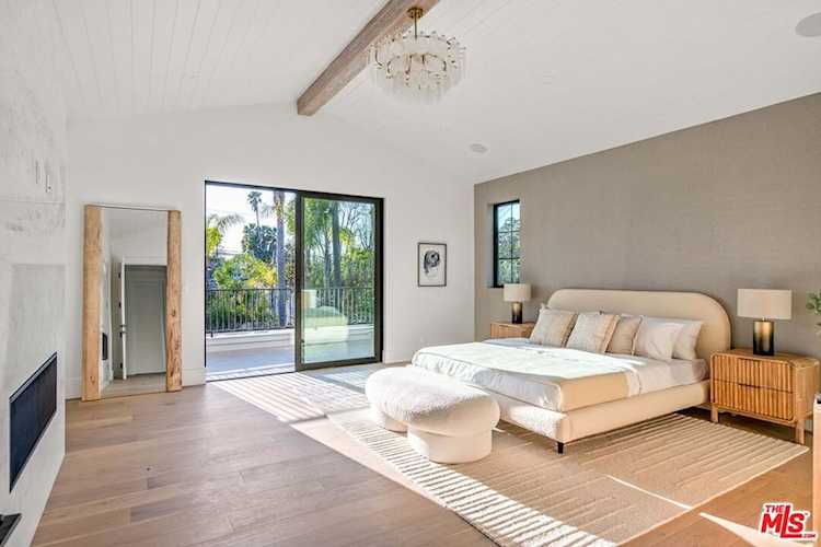 5001 Odessa Ave, Encino, CA 91436 RubyHome