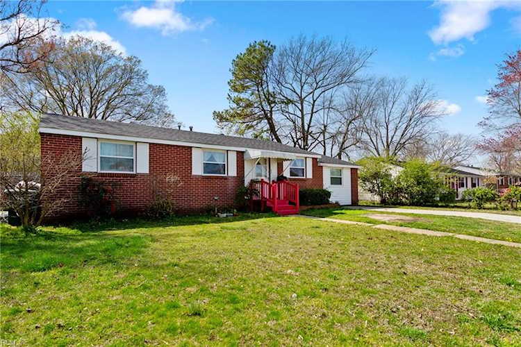 2001 Nickerson Blvd Hampton, VA 23663 MLS 10524504