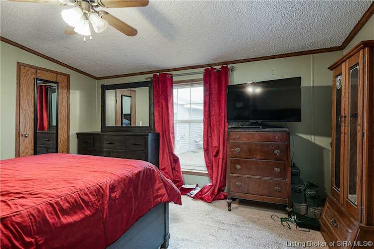 505 Wyandotte Ave Corydon, IN 47112 MLS 2023012435