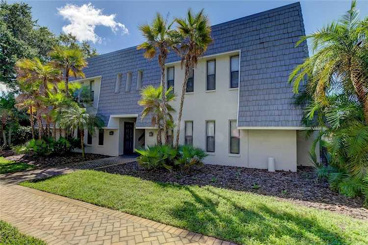 712 Lyndhurst St 322 Dunedin, FL 34698 Victoria Palms Condo