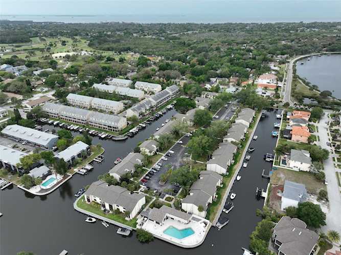 355 Moorings Cove Dr Tarpon Springs, FL 34689 Moorings The Condo