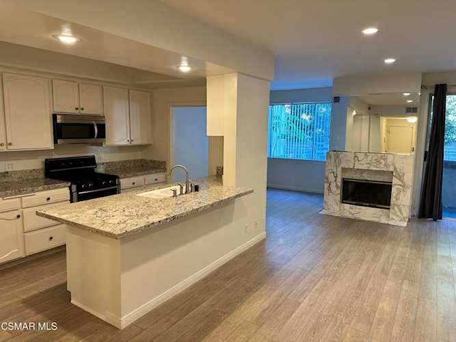 10465 Eastborne Ave 106 Los Angeles, CA 90024 condo for sale, MLS