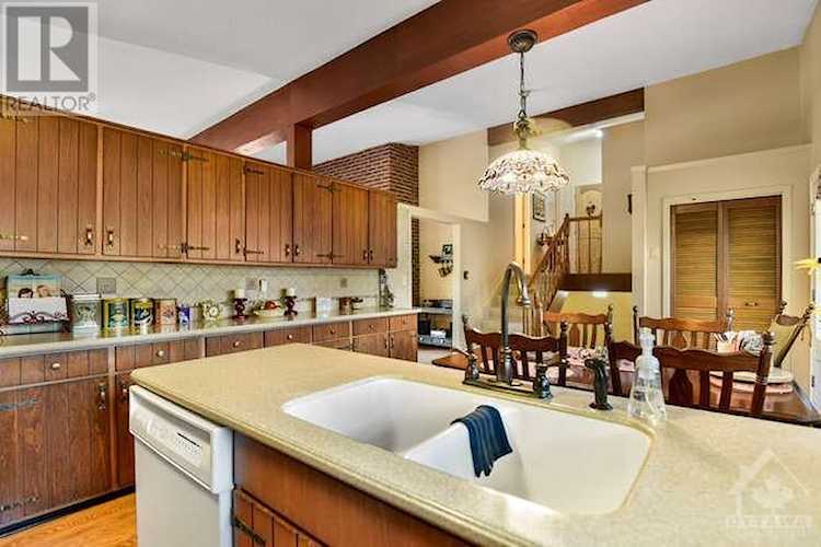 133 Sherwood Springs Road Mallorytown 1373500 Hamre Real Estate Team RE/MAX