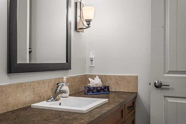 250 2Nd Ave 3110 Dead Man's Flats, AB T1W2W4 Canmore AB Real Estate