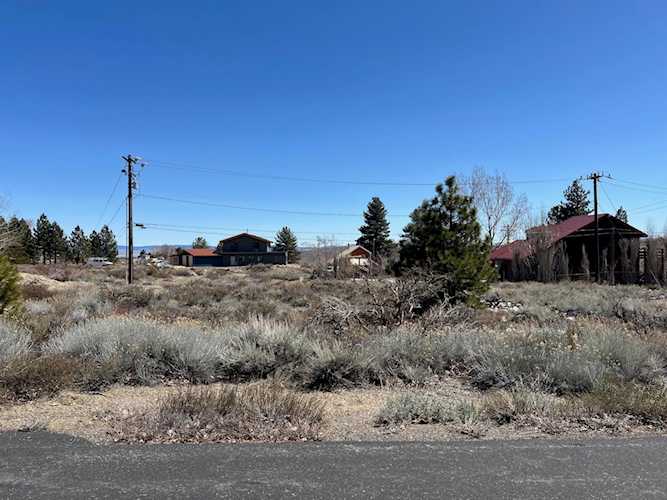 Lake Helen Mono City, CA 93541 MLS 240183