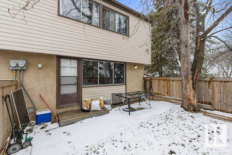 17 Grandin Village St. Albert, AB T8N 1R9 MLS® E4380920