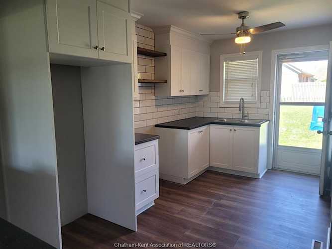 27 E Gregory Drive Dr Chatham, ON N7L 2R2 MLS® 24007861