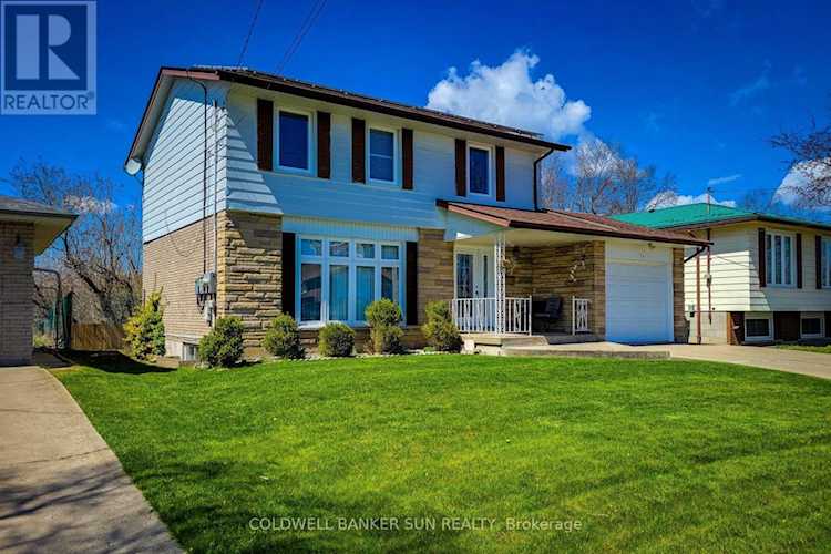 74 Bow Valley Drive, Hamilton, ON L8E1M7 MLS X8239252 Viewhomes.ca