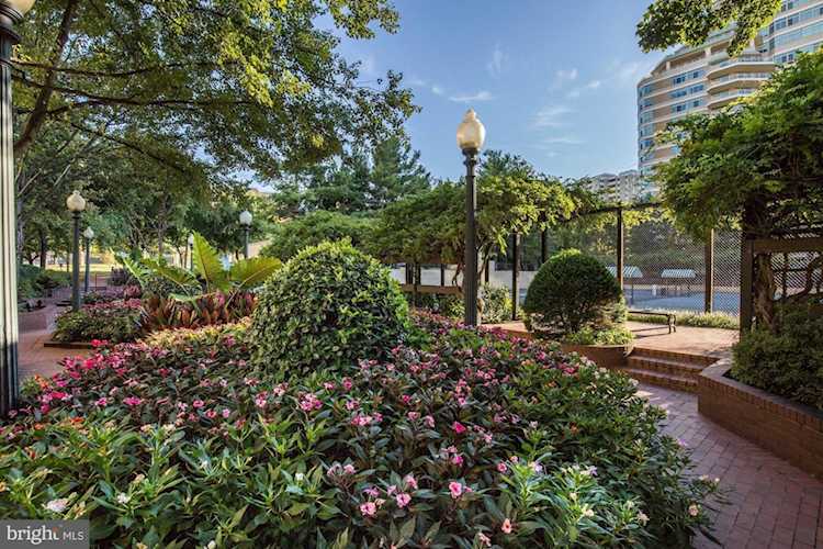 5600 Wisconsin Ave 904 Chevy Chase, MD 20815 home for sale Somerset