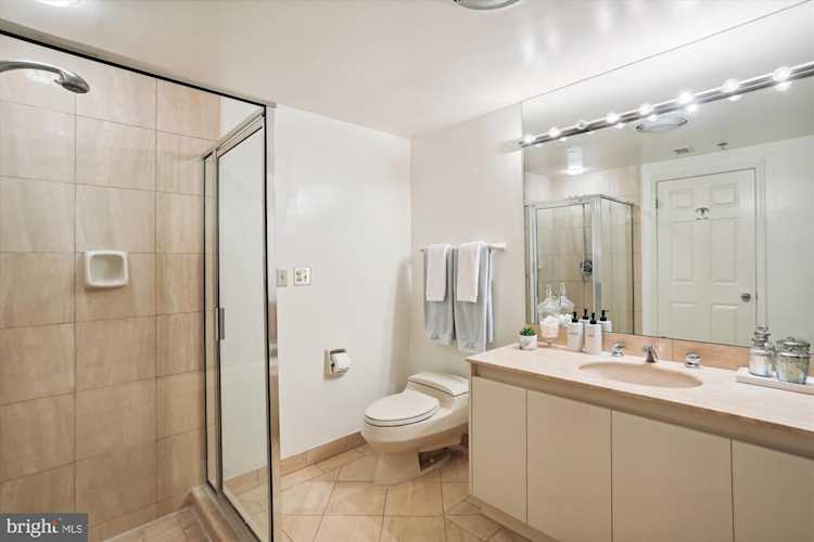 5600 Wisconsin Ave 904 Chevy Chase, MD 20815 home for sale Somerset