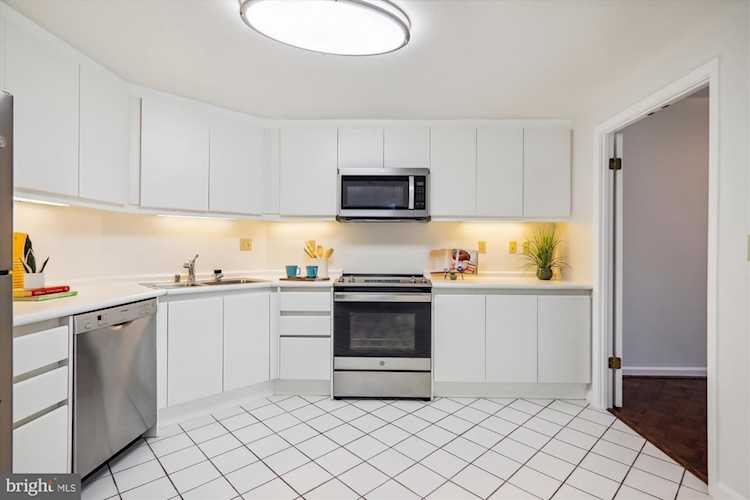 5600 Wisconsin Ave 904 Chevy Chase, MD 20815 home for sale Somerset