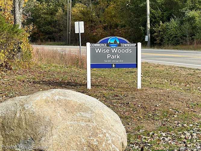 8643 Hibbing St Commerce Twp, MI 48382 home for sale, MLS20240025009