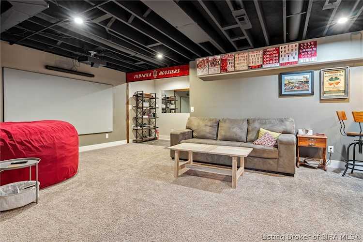 3010 Amelia Circle Jeffersonville, IN 47130 MLS 202407232