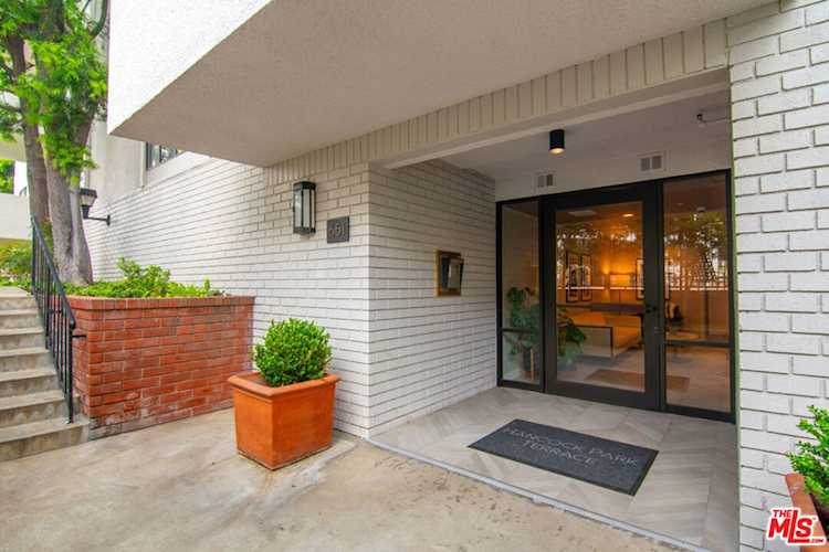651 N Wilcox Ave 1E Los Angeles, CA 90004 condo for sale, MLS24382639
