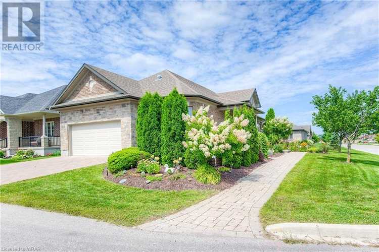 153 Stonecroft Drive, New Hamburg, ON N3A4R2 MLS 40575754 Viewhomes.ca