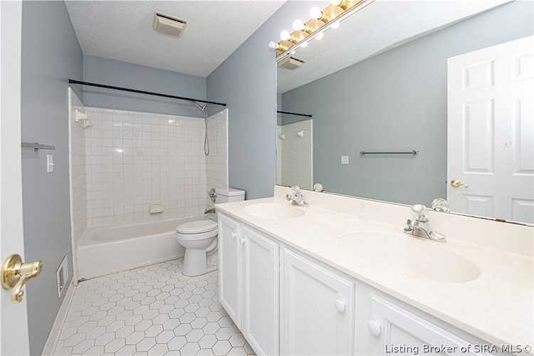 3502 Elk Pointe Blvd Jeffersonville, IN 47130 MLS 202407391