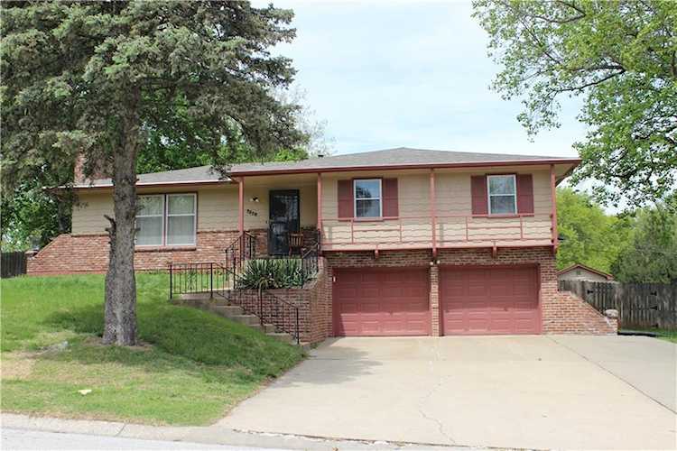 7906 Orville Ave Kansas City, KS 66112 MLS 2485401
