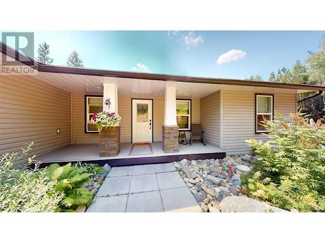 1222 Hlady Road Quesnel, BC V2J6X8. MLS listing R2875614.