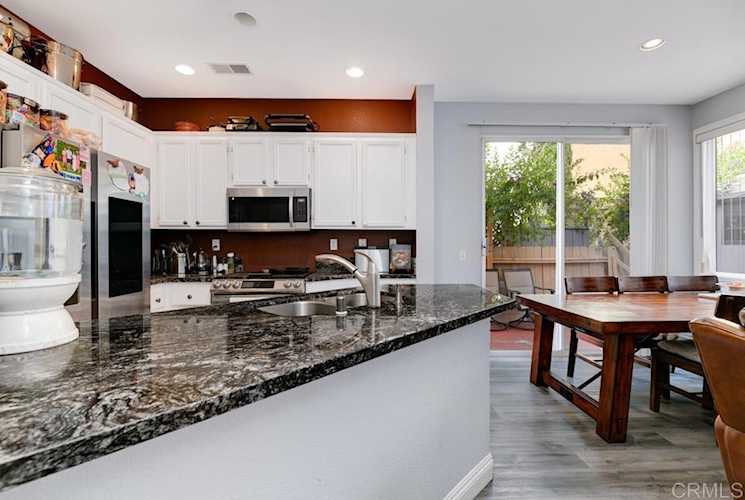 Must See! 960 Caminito Estrella Chula Vista, CA 91910 695,000