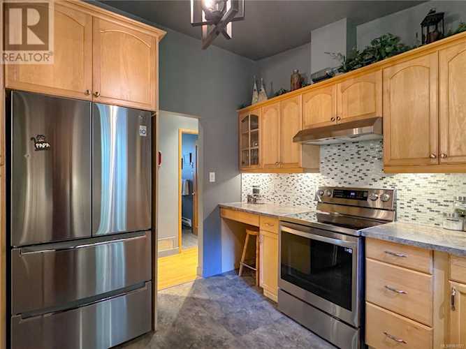 1185 Pat Burns Avenue Gabriola Island, BC V0R1X2. MLS listing 961927VI.