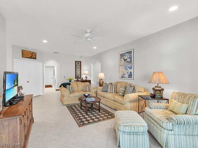 2250 Hawksridge Dr 2302 Naples, FL 34105 MLS 224041887