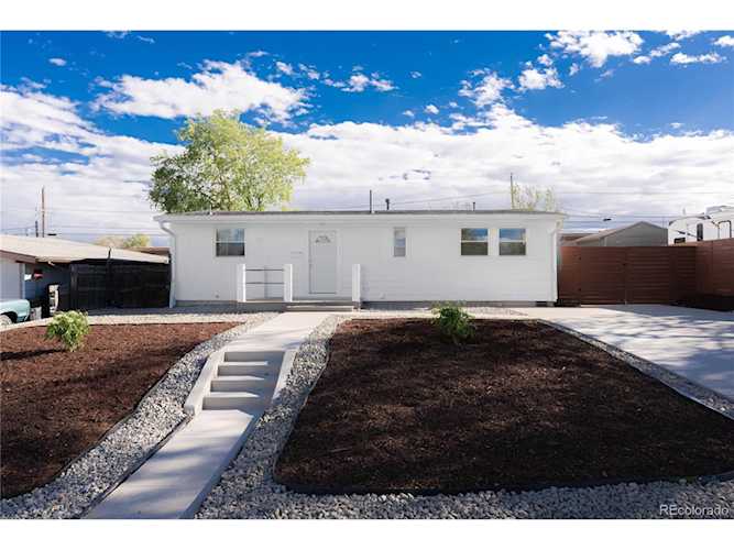 760 Bronco Rd, Denver, CO 80221 – PHOTOS – MLS #3372809
